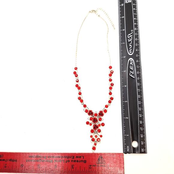 Rhinestone and Roses Necklace/ Earring Set Drop Earrings Silver Tone - Picture 4 of 7